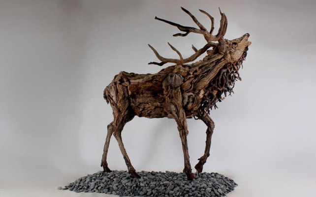 driftwood-animal-sculptures-jame-doran-webb-6